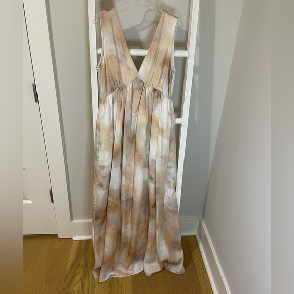 H&M Beige Long V-Neck Dress - Picture 2 of 6
